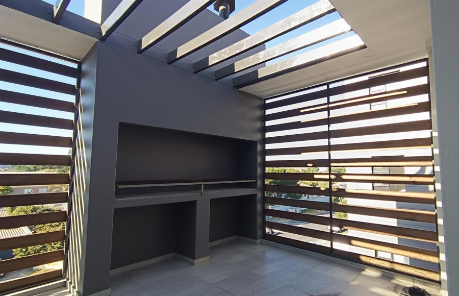 2 Bedroom Property for Sale in Table View Western Cape